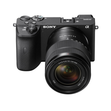 Sony Alpha A6600 with18-135mm Lens